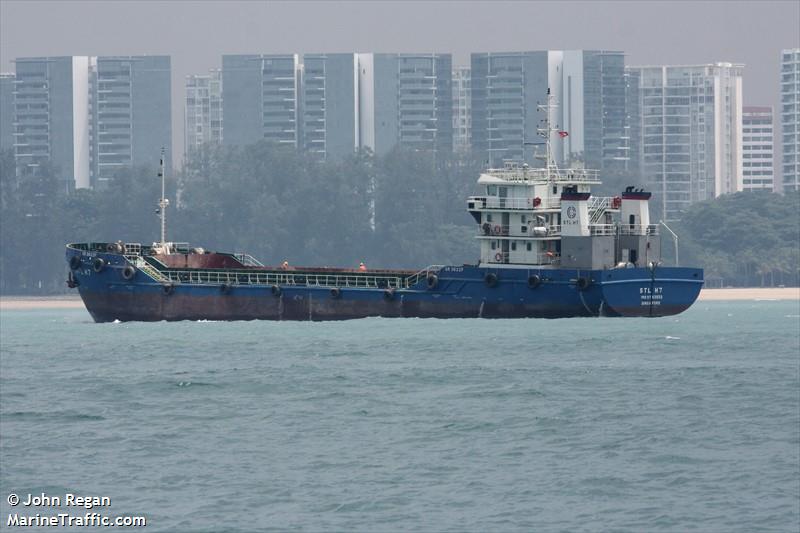 stl h7 (Motor Hopper) - IMO 9763552, MMSI 563035520, Call Sign 9V3177 under the flag of Singapore