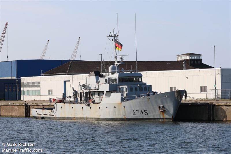 almaha2 (Pilot Vessel) - IMO 8653267, MMSI 227999998, Call Sign A7D6702 under the flag of France