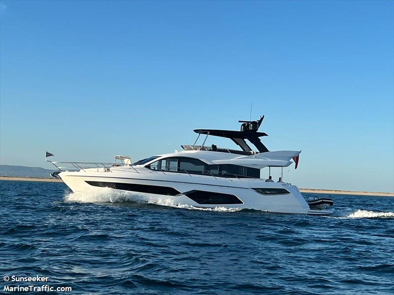 snow white (Pleasure craft) - IMO , MMSI 232036987, Call Sign MJOJ4 under the flag of United Kingdom (UK)