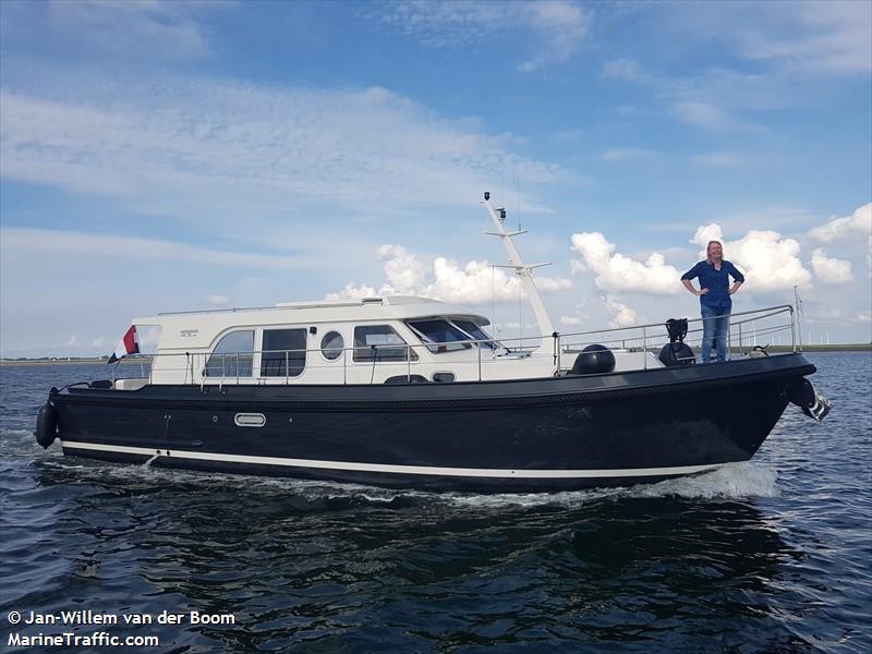 switch (Pleasure craft) - IMO , MMSI 244270515, Call Sign PF4418 under the flag of Netherlands