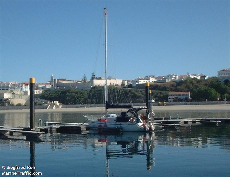 asante (Pleasure craft) - IMO , MMSI 211385430, Call Sign DMID under the flag of Germany