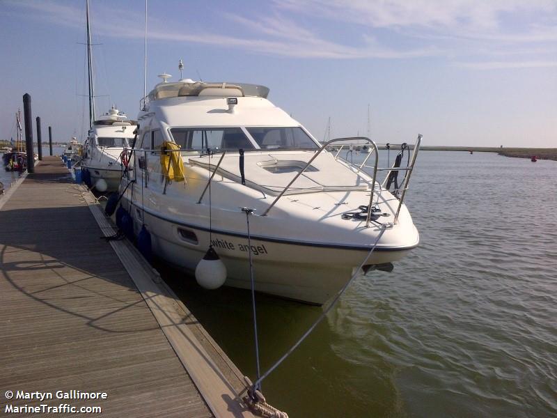 white angel (Pleasure craft) - IMO , MMSI 235115477, Call Sign 2JFM8 under the flag of United Kingdom (UK)
