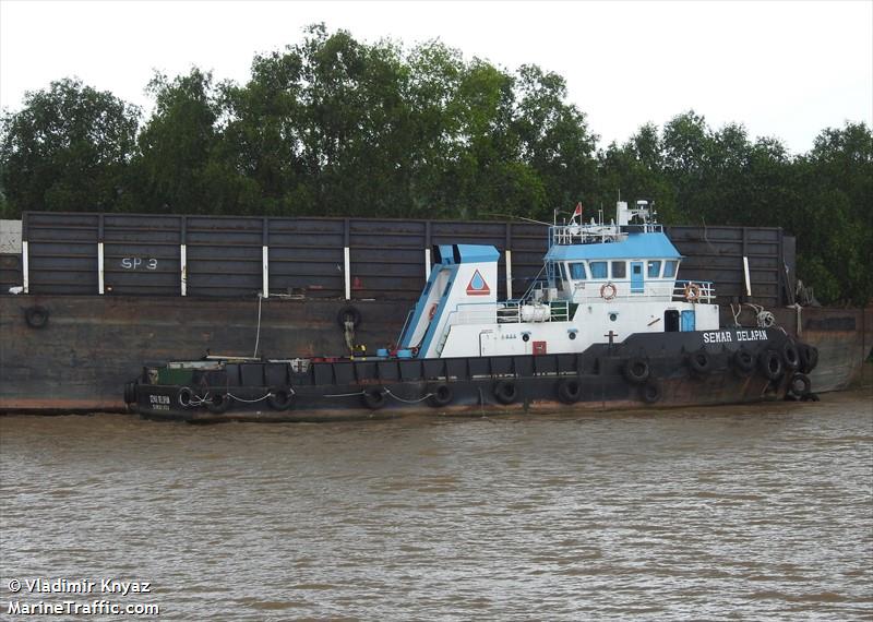 tb.semar delapan (Tug) - IMO 9028885, MMSI 525007210, Call Sign YD 5322 under the flag of Indonesia