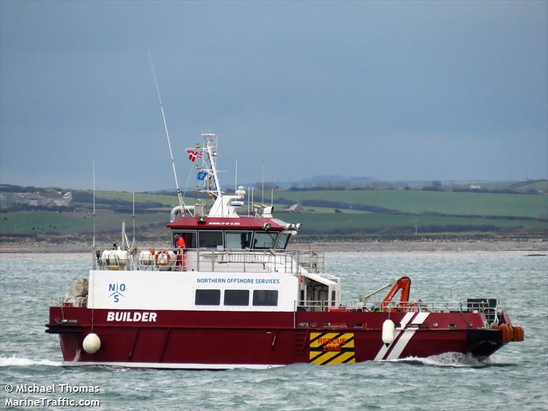 builder guard vessel (Crew Boat) - IMO 9645803, MMSI 219016577, Call Sign OZIX2 under the flag of Denmark