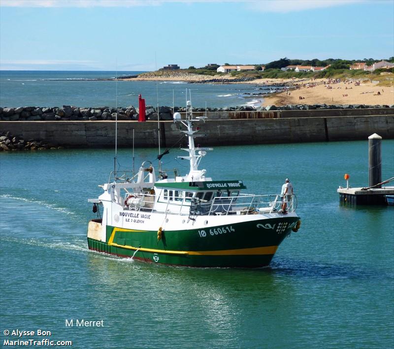 fv nouvelle vague (Fishing vessel) - IMO , MMSI 227802000, Call Sign FVHH under the flag of France