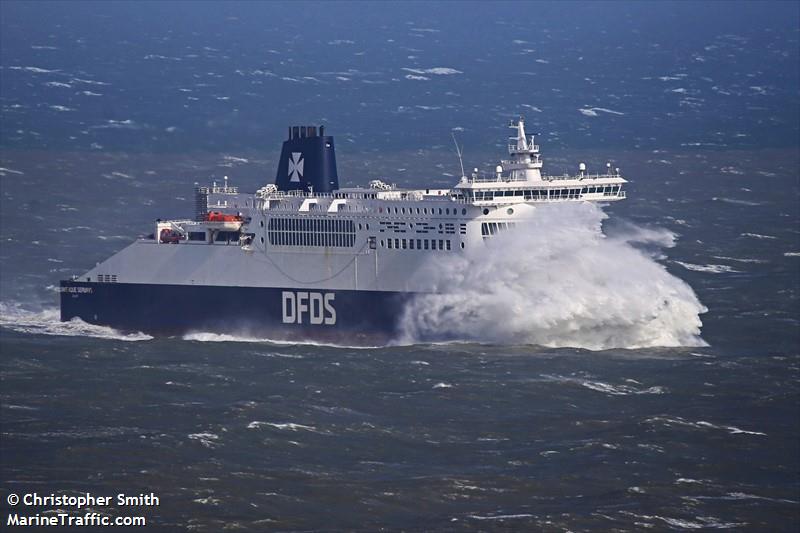 dunkerque seaways (Passenger/Ro-Ro Cargo Ship) - IMO 9293076, MMSI 235028825, Call Sign MJTL2 under the flag of United Kingdom (UK)