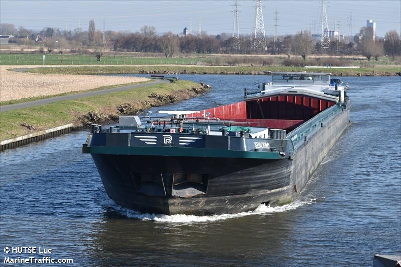 sincero (Cargo ship) - IMO , MMSI 244670495, Call Sign PD2550 under the flag of Netherlands