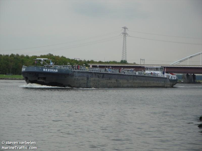 rezovar (Tanker) - IMO , MMSI 244690521, Call Sign PE9524 under the flag of Netherlands