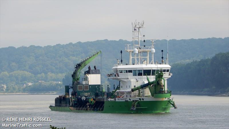 reynaert (Hopper Dredger) - IMO 9360726, MMSI 245043000, Call Sign PCBV under the flag of Netherlands