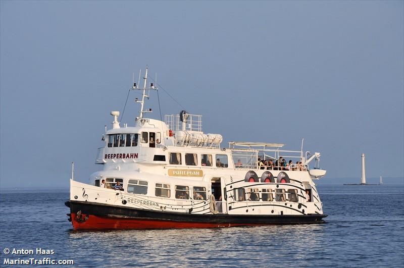 riperban (Passenger ship) - IMO , MMSI 273355650 under the flag of Russia