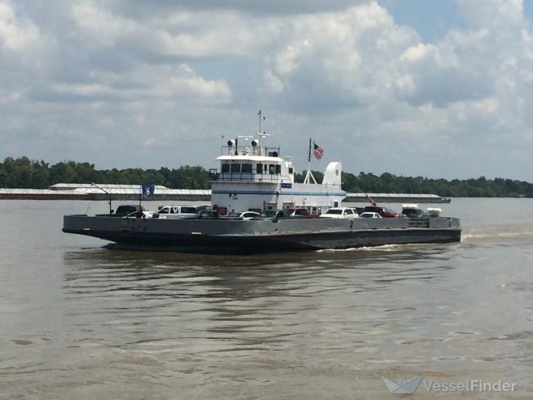 ferry new roads (Passenger/Ro-Ro Cargo Ship) - IMO 7527980, MMSI 367106880, Call Sign WDC9803 under the flag of United States (USA)