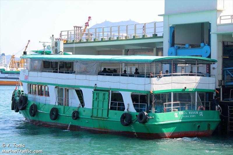 full river (Passenger ship) - IMO , MMSI 477995449, Call Sign VRS4800 under the flag of Hong Kong