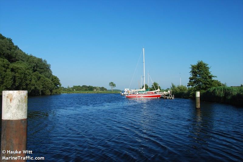 satori (Sailing vessel) - IMO , MMSI 211245880, Call Sign DB2390 under the flag of Germany