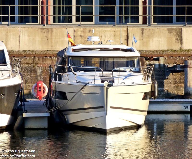 mare (Pleasure craft) - IMO , MMSI 211292830, Call Sign DA7083 under the flag of Germany
