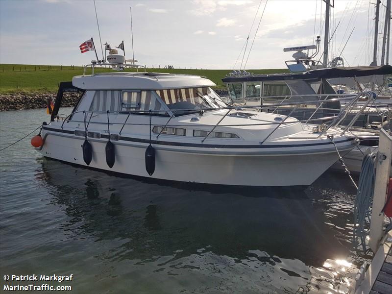 heinrich (Pleasure craft) - IMO , MMSI 211633190, Call Sign DK3886 under the flag of Germany