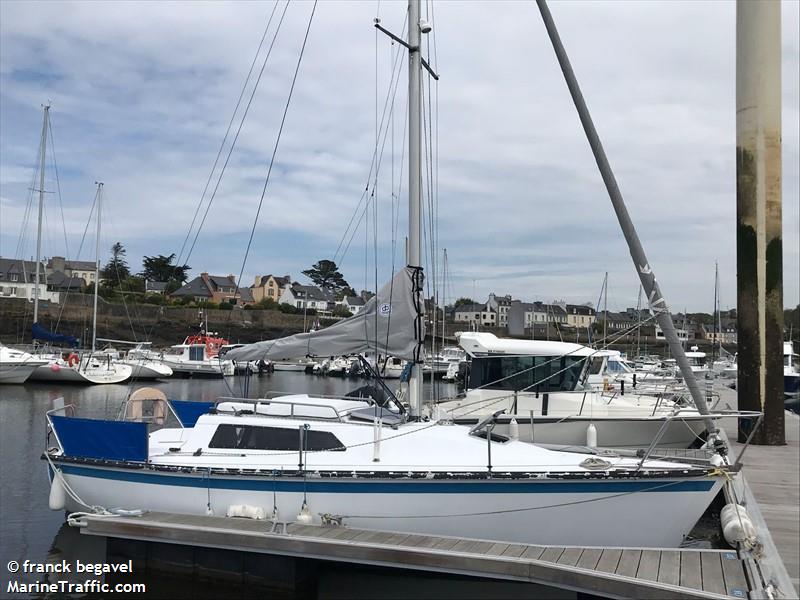begavel 2 (Pleasure craft) - IMO , MMSI 227825290, Call Sign FJ4467 under the flag of France