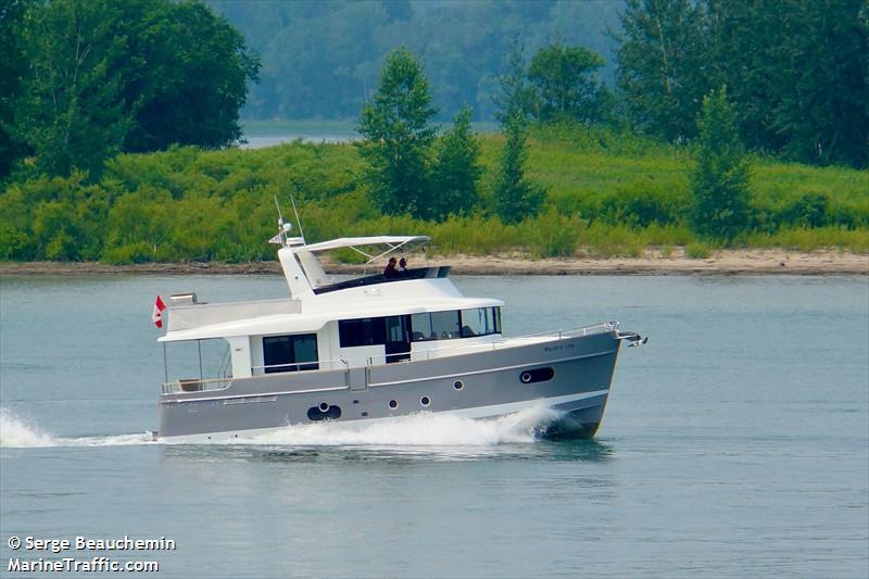 cash a lou iv (Pleasure craft) - IMO , MMSI 316046318 under the flag of Canada