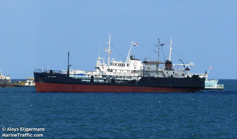 wakanda (Bunkering Tanker) - IMO 7528051, MMSI 613003731, Call Sign TJMC143 under the flag of Cameroon