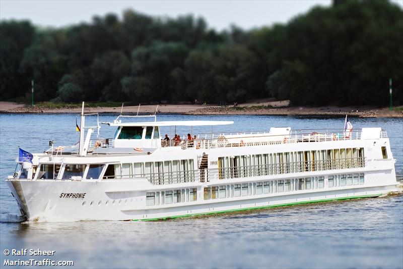 symphonie (Passenger ship) - IMO , MMSI 227654750, Call Sign FM2896 under the flag of France