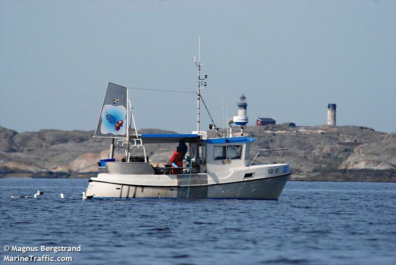 sd67 lilleskaer (Fishing vessel) - IMO , MMSI 265708380 under the flag of Sweden