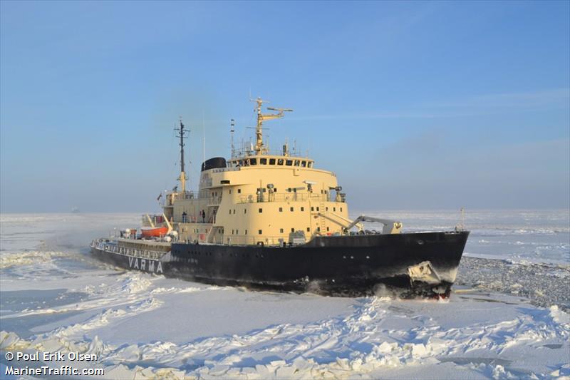 varma (Icebreaker) - IMO 6814245, MMSI 275187000, Call Sign YLKV under the flag of Latvia