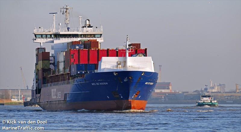 wec de hoogh (Container Ship) - IMO 9315018, MMSI 210283000, Call Sign 5BVT5 under the flag of Cyprus