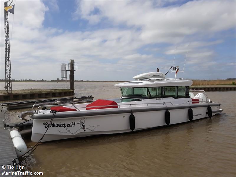 schluckspecht (Pleasure craft) - IMO , MMSI 211828290, Call Sign DG9404 under the flag of Germany