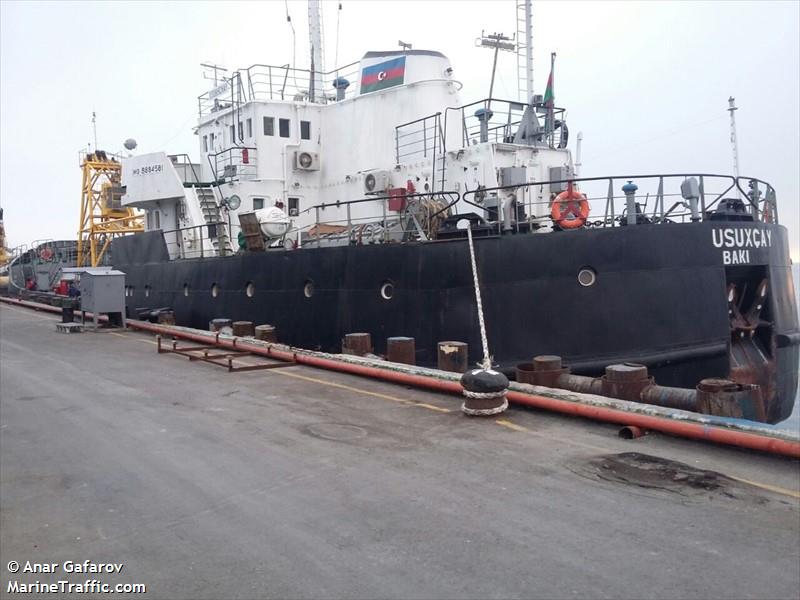 usuxchay (Crane Ship) - IMO 8884581, MMSI 423171100, Call Sign 4JLQ under the flag of Azerbaijan