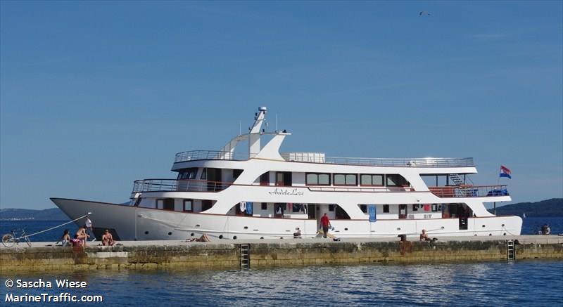 andela lora (Passenger ship) - IMO , MMSI 238475640, Call Sign 9AA8432 under the flag of Croatia