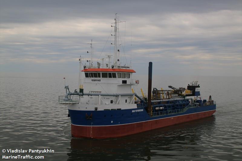 ivan cheremisinov (Hopper Dredger) - IMO 9246657, MMSI 273352660, Call Sign UBMI9 under the flag of Russia