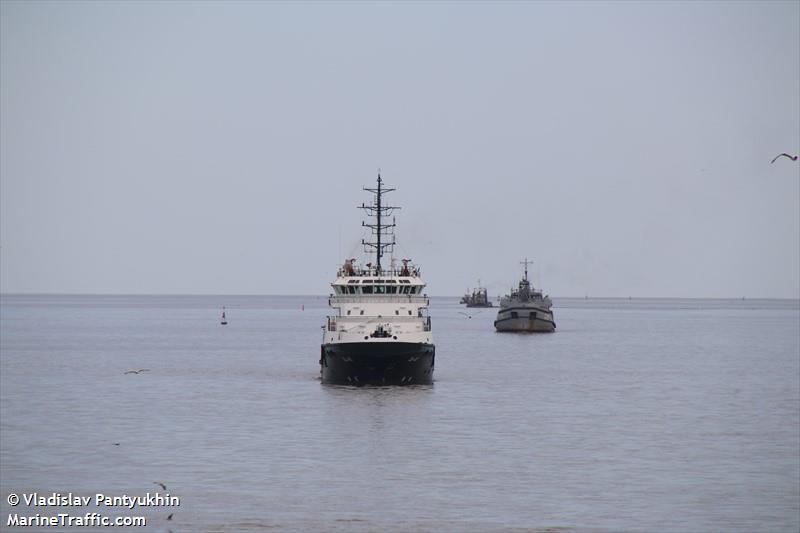 sb-45 (Tug) - IMO , MMSI 273544920 under the flag of Russia