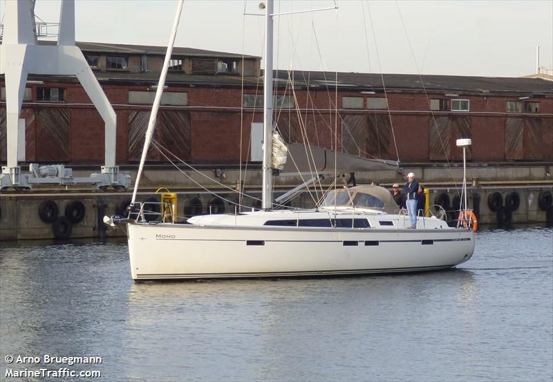 momo (Sailing vessel) - IMO , MMSI 211285390, Call Sign DD6862 under the flag of Germany