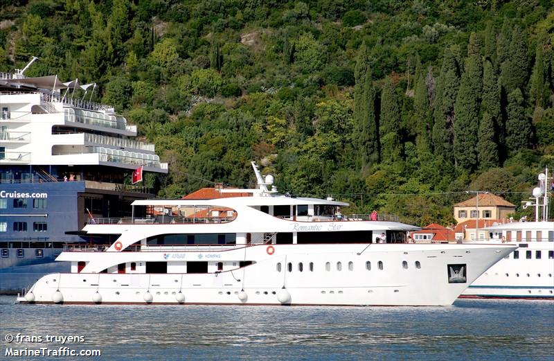 romantic star (Passenger ship) - IMO , MMSI 238081240, Call Sign 9A2892 under the flag of Croatia