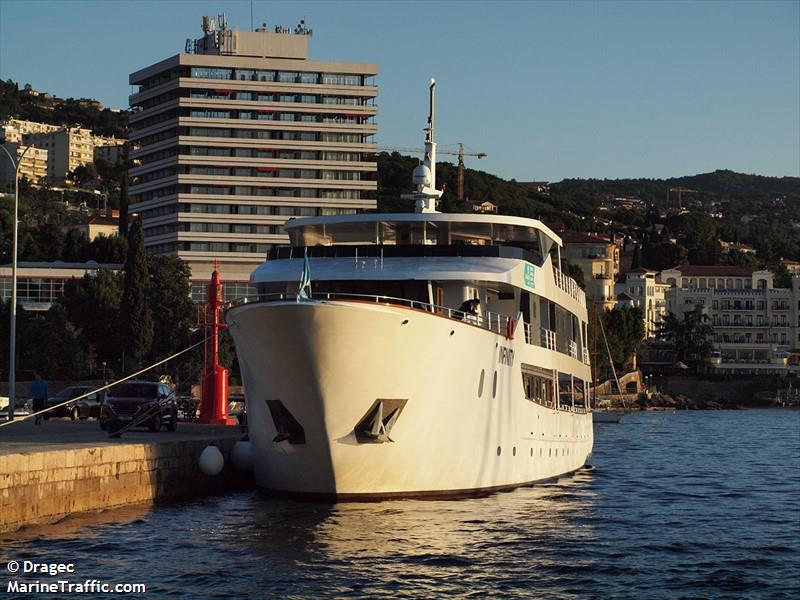 infinity (Passenger ship) - IMO , MMSI 238086240, Call Sign 9A2965 under the flag of Croatia