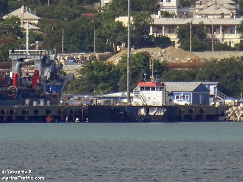 sam o cat (Landing Craft) - IMO 8848305, MMSI 273443260 under the flag of Russia