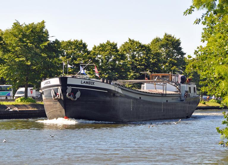 lambik (Cargo ship) - IMO , MMSI 205542490, Call Sign OT5424 under the flag of Belgium