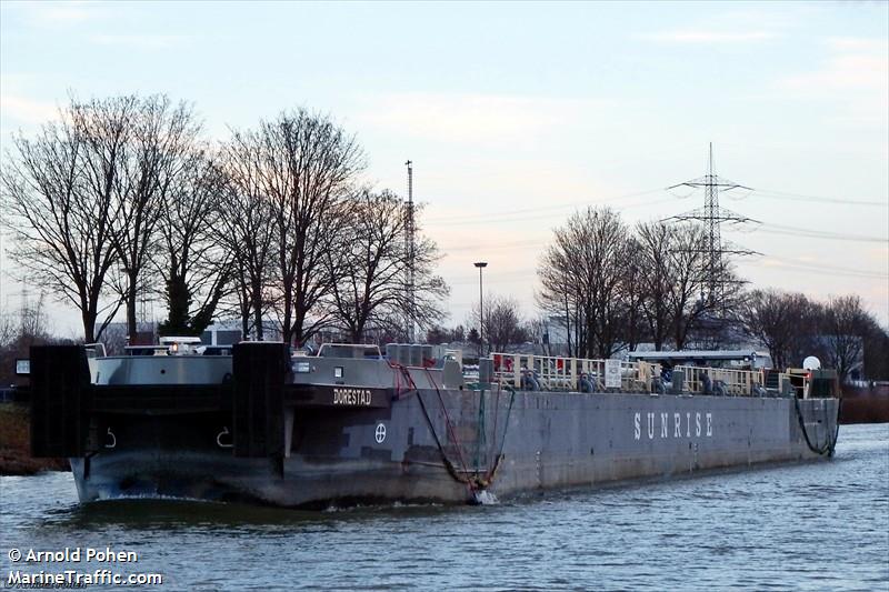 dorestad (Tanker) - IMO , MMSI 211142640, Call Sign PD8516 under the flag of Germany