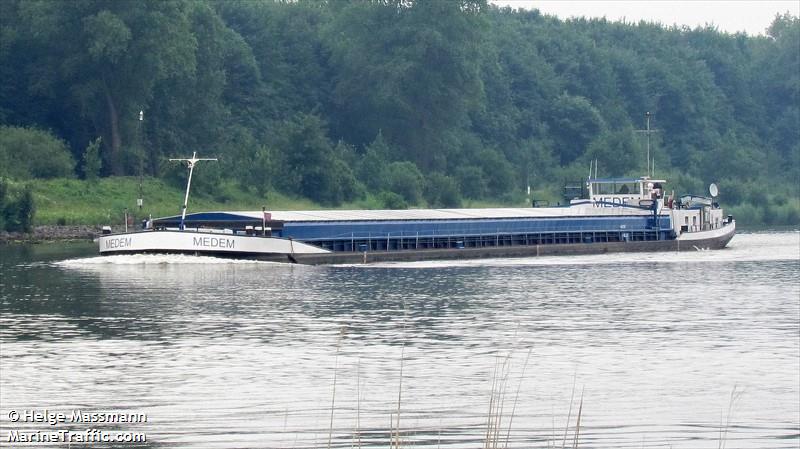 medem (Cargo ship) - IMO , MMSI 211505800, Call Sign DH 3638 under the flag of Germany