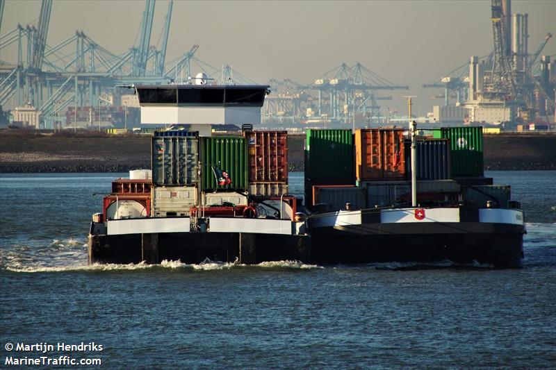 grindelwald (Cargo ship) - IMO , MMSI 244050638, Call Sign PE8563 under the flag of Netherlands