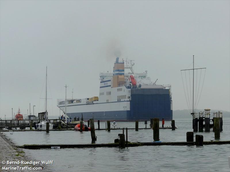 bore song (Ro-Ro Cargo Ship) - IMO 9443566, MMSI 244130690, Call Sign PDFS under the flag of Netherlands