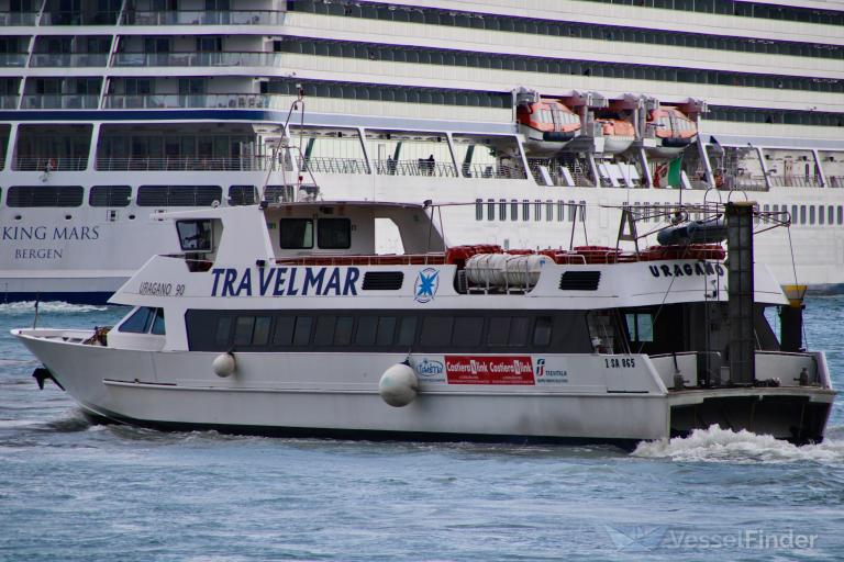 uragano 90 (Passenger ship) - IMO , MMSI 247177100 under the flag of Italy