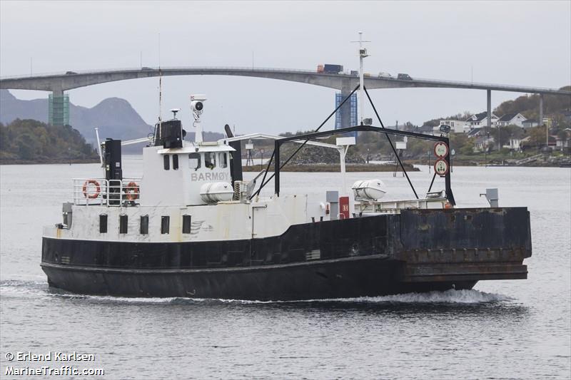 barmoey (Passenger/Ro-Ro Cargo Ship) - IMO 7023116, MMSI 257044700, Call Sign LMOC under the flag of Norway