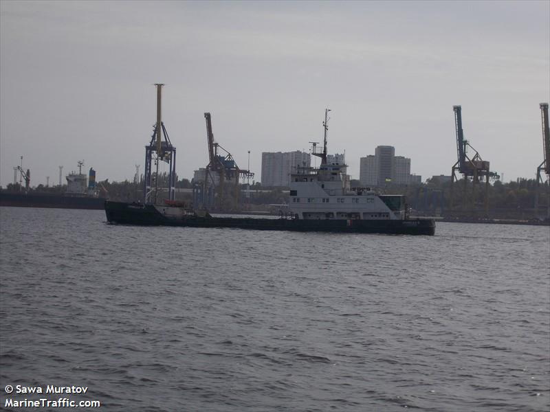 krymskaya-9 (Motor Hopper) - IMO 8838506, MMSI 272269000, Call Sign UVKE under the flag of Ukraine