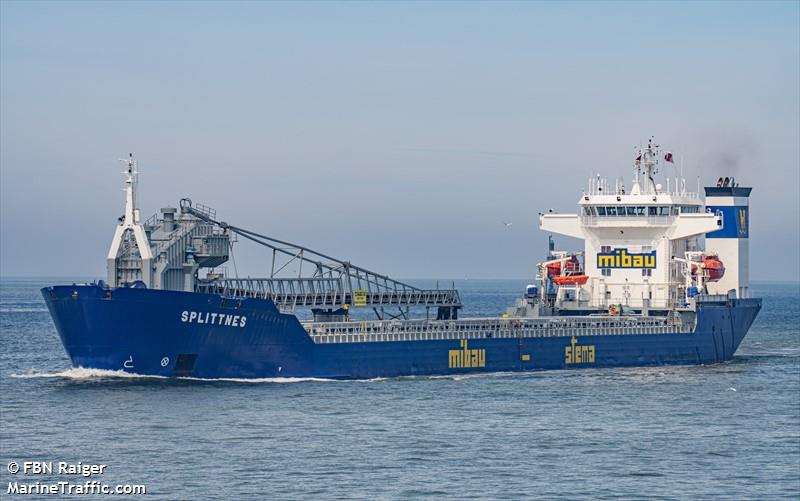 splittnes (Self Discharging Bulk Carrier) - IMO 9101730, MMSI 304219000, Call Sign V2EA7 under the flag of Antigua & Barbuda