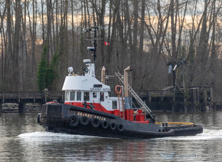 granny hutch (Towing vessel) - IMO , MMSI 316007654 under the flag of Canada