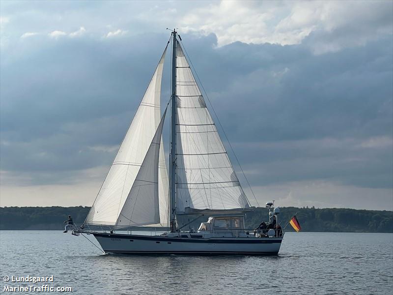 vamos (Sailing vessel) - IMO , MMSI 211303230, Call Sign DQAB under the flag of Germany