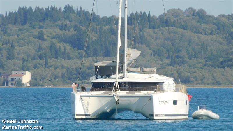 petit bateau (Pleasure craft) - IMO , MMSI 211333270, Call Sign DD6664 under the flag of Germany