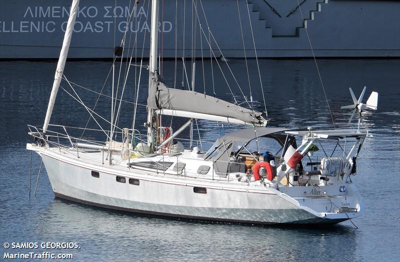 alter (-) - IMO , MMSI 227683560 under the flag of France