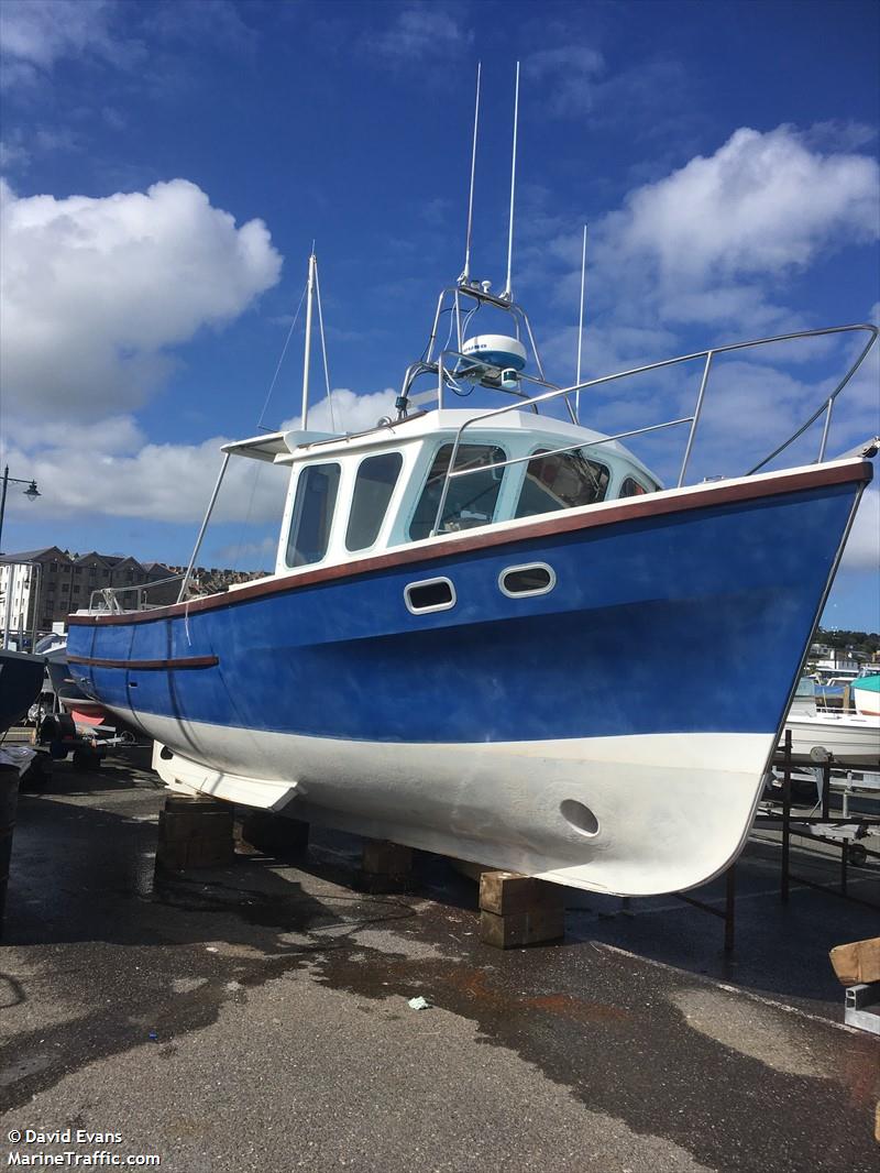 lady beth (Pleasure craft) - IMO , MMSI 235051057, Call Sign MEYJ under the flag of United Kingdom (UK)