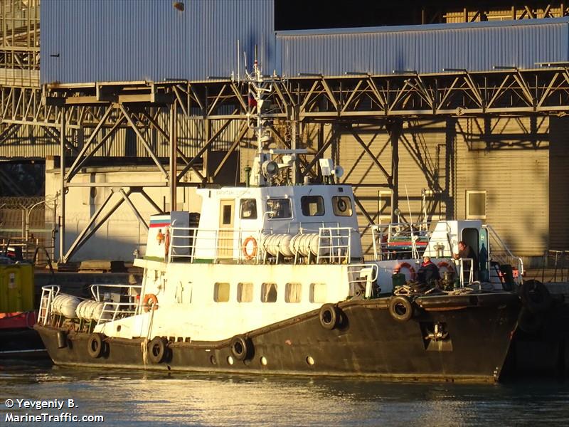 kapitan suprun (Passenger Ship) - IMO 8842612, MMSI 273425540 under the flag of Russia